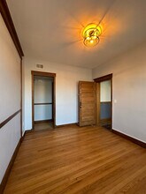 1949 W Grace St in Chicago, IL - Foto de edificio - Building Photo