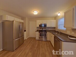 8609 Casa Ct in Charlotte, NC - Building Photo - Building Photo