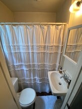 472 3rd St, Unit C in Laguna Beach, CA - Foto de edificio - Building Photo