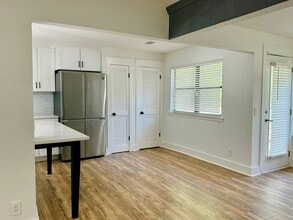 1904 Variations Dr NE, Unit 1904 in Atlanta, GA - Foto de edificio - Building Photo