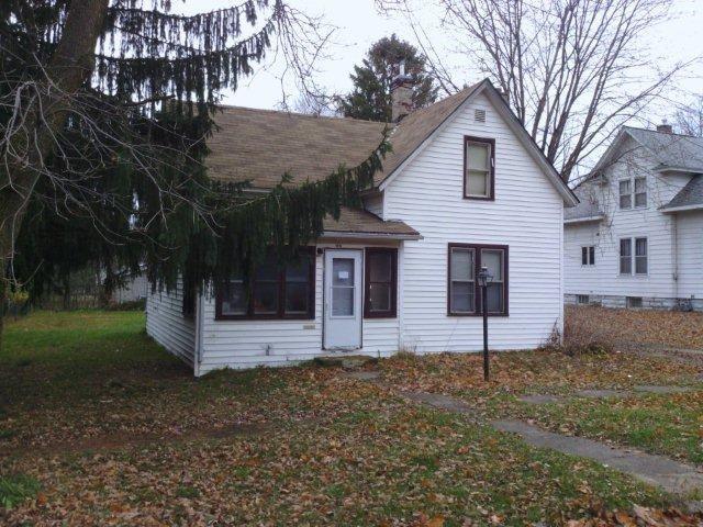 property at 1215 10th St E