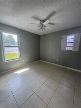 20500 SW 114th Pl in Miami, FL - Foto de edificio - Building Photo