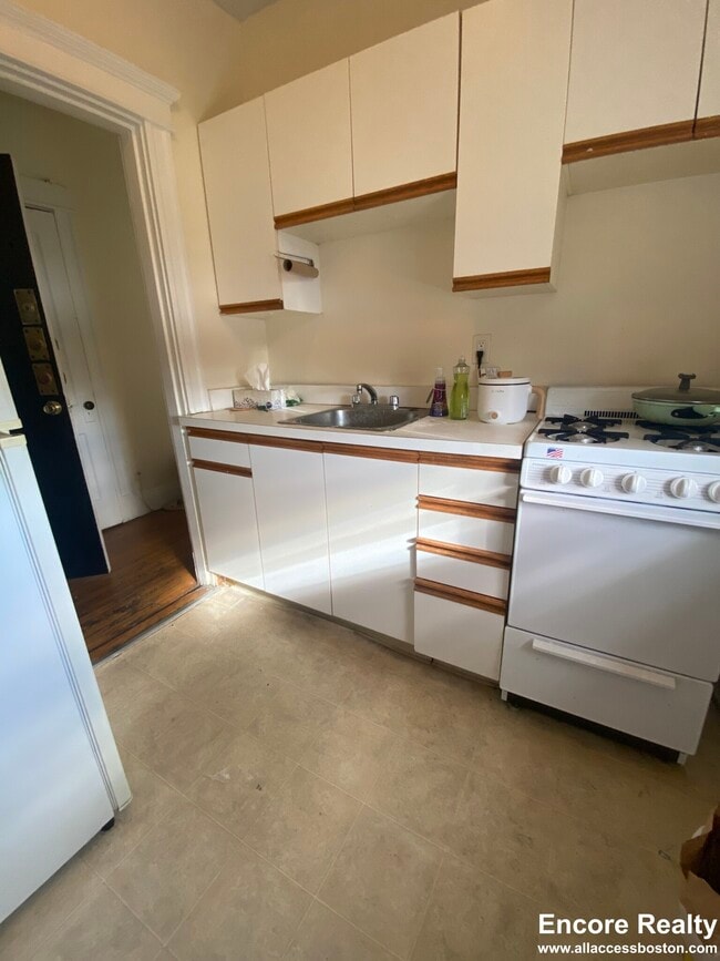 property at 1144 Commonwealth Ave