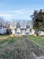 2315 Oak Ct in Nashville, TN - Building Photo