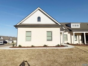 6057 Gardner Maples Dr SE in Owens Cross Roads, AL - Building Photo - Building Photo