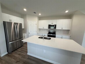 3867 King Hill Dr in Haines City, FL - Building Photo - Building Photo