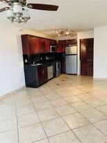 10046 Winding Lake Rd in Sunrise, FL - Building Photo