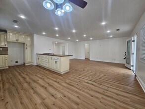 5812 E Killdee St in Long Beach, CA - Building Photo - Building Photo