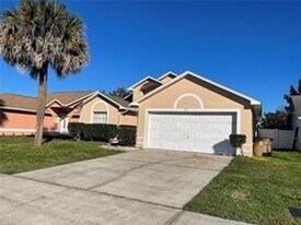 751 Country Woods Cir in Kissimmee, FL - Building Photo