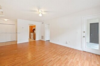 4241 W McNab Rd in Pompano Beach, FL - Building Photo - Building Photo