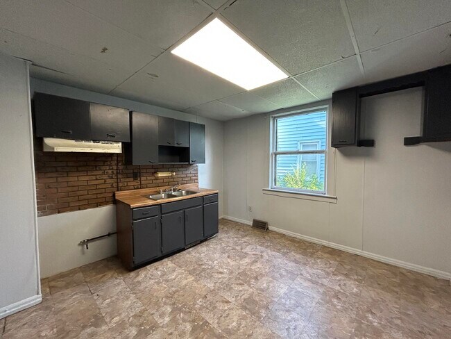 907.5 Jewell St in Danville, IL - Building Photo - Building Photo