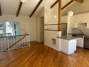 850 Highland Dr in Santa Barbara, CA - Building Photo - Building Photo