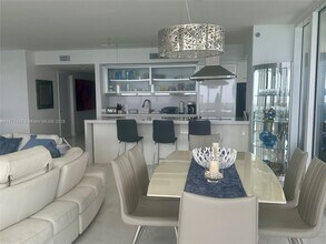 1850 S Ocean Dr, Unit 3701 in Hallandale Beach, FL - Building Photo - Building Photo