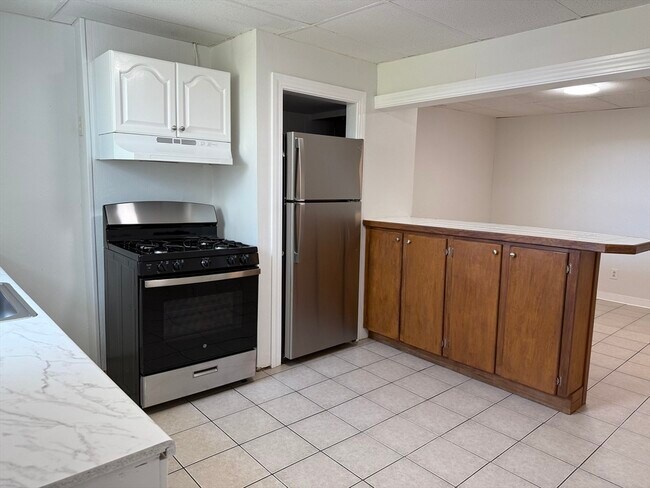 65 Maverick Square in Boston, MA - Building Photo - Building Photo