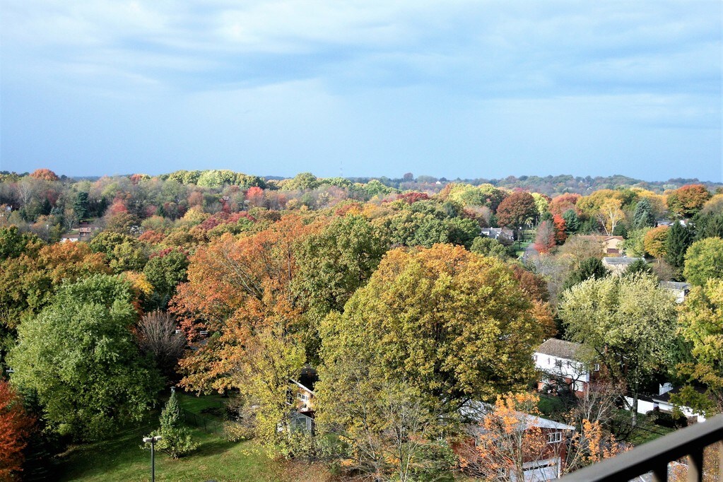 Perrytown Place Apartments in Pittsburgh, PA