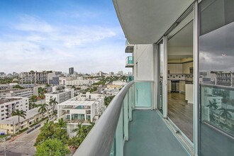 1500 Bay Rd, Unit M-1620 in Miami Beach, FL - Building Photo - Building Photo