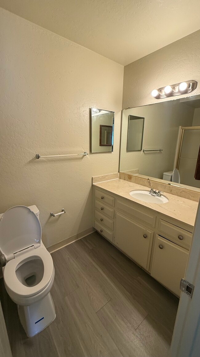 2240 Franzen Ave in Santa Ana, CA - Building Photo - Building Photo