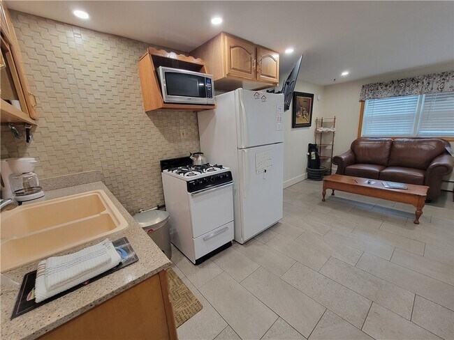 6030 NY-23 in Oneonta, NY - Building Photo - Building Photo