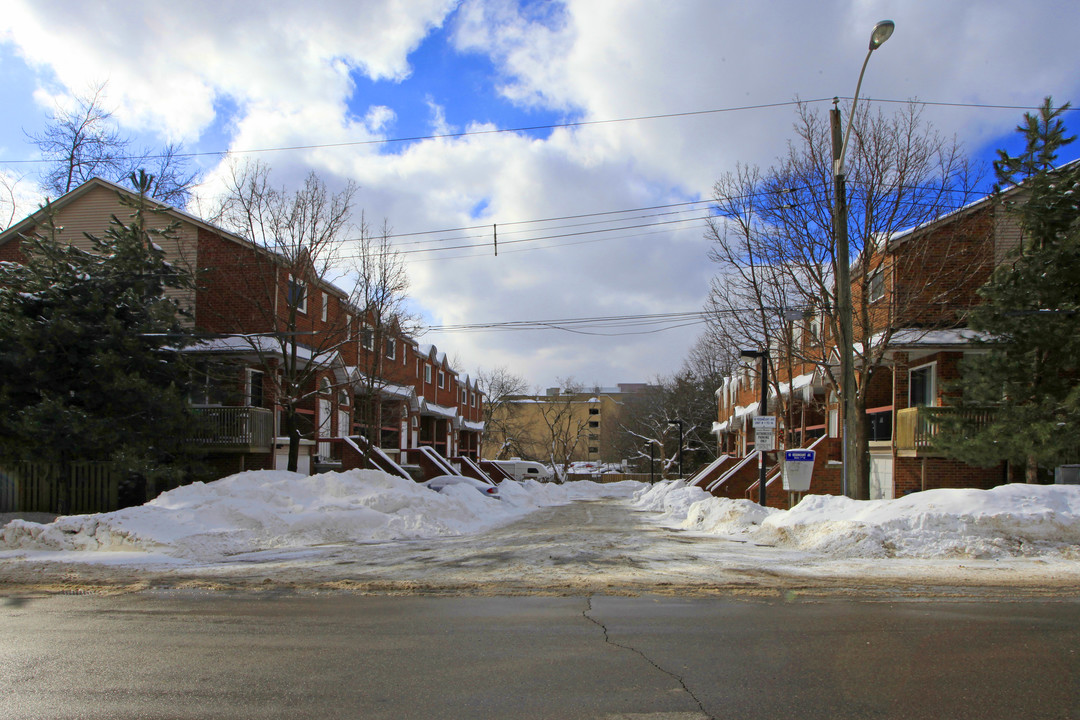 10 Reidmount Ave in Toronto, ON - Building Photo