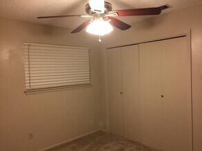 2401 Cottonwood Dr in Georgetown, TX - Building Photo - Building Photo