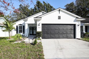 1333 S Madison Ave in Clearwater, FL - Building Photo