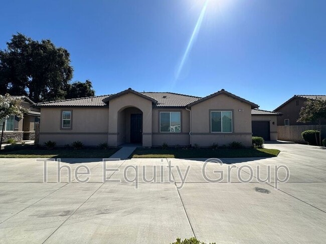 property at 3208 N Rova Ct