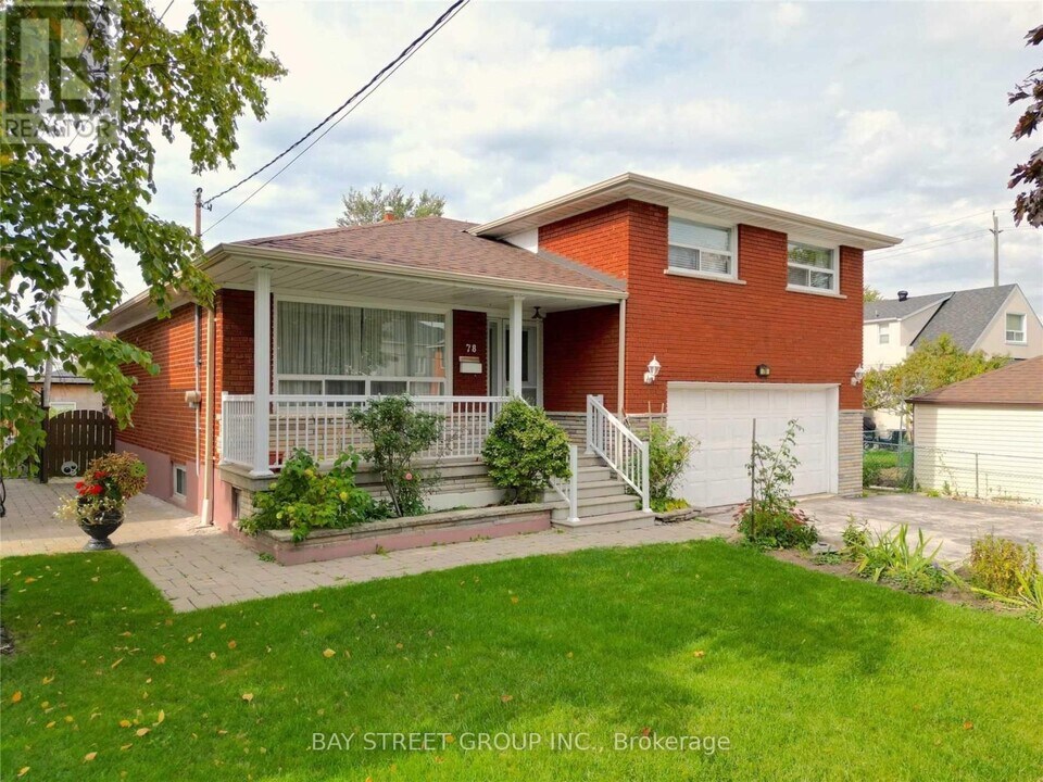 78 Jay St in Toronto, ON - Building Photo