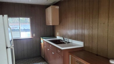 6644 Bonanza Dr in Montgomery, TX - Building Photo - Building Photo