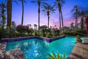 56145 Village Dr in La Quinta, CA - Building Photo