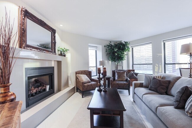 755 Boylston St in Boston, MA - Building Photo - Building Photo