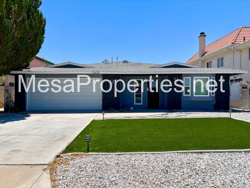 13626 Sea Gull Dr in Victorville, CA - Building Photo