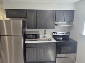 Keystone Manor Apartments in Darby, PA - Building Photo - Interior Photo
