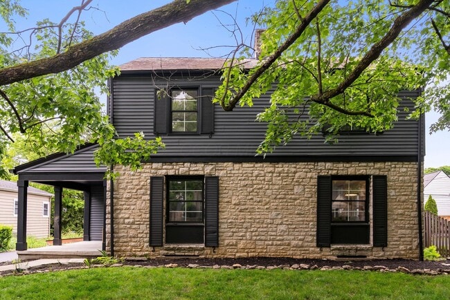 property at 2583 Wexford Rd