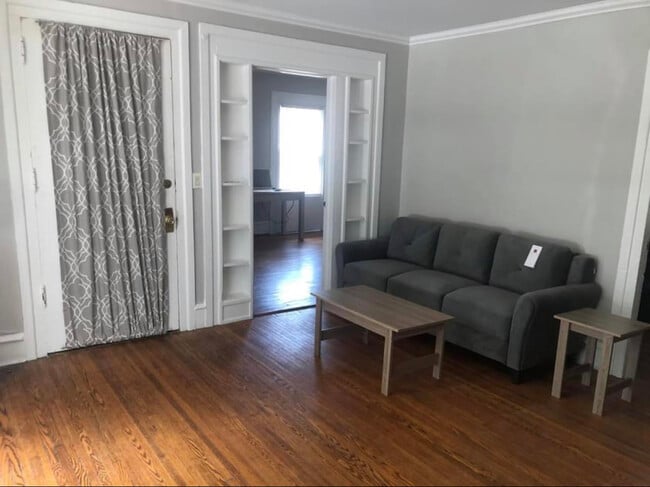 126 Hudson St, Unit 2