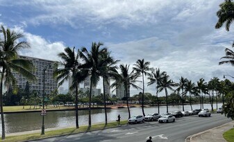 454 Namahana St in Honolulu, HI - Building Photo