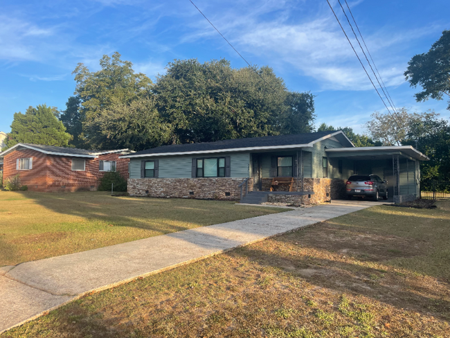 property at 611 Alberta St