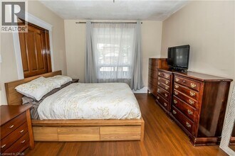 408 Wellington St N in Kitchener, ON - Building Photo - Building Photo