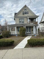 104 Howard Ave, Unit 2 in New Haven, CT - Building Photo