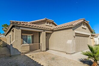 17234 W Desert Ln in Surprise, AZ - Building Photo - Building Photo