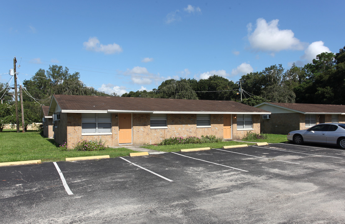 Temple Acres in Tampa, FL - Building Photo