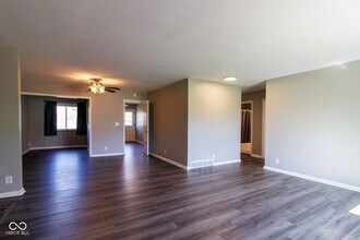 8208 N College Ave in Indianapolis, IN - Building Photo - Building Photo