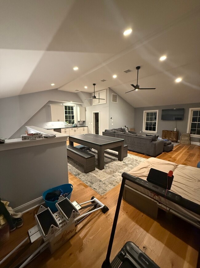 9 King Phillip Trl, Unit 9a in Sandy Hook, CT - Building Photo - Building Photo