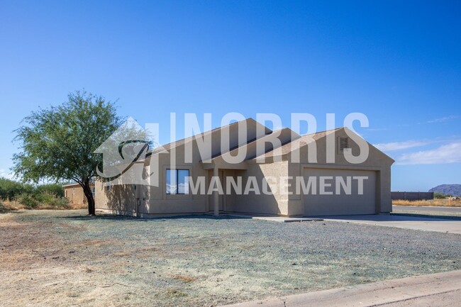 12503 W Madero Dr in Arizona City, AZ - Building Photo - Building Photo