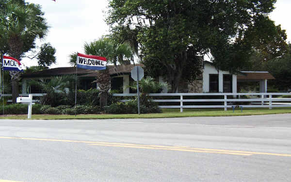 Cypress Acres in Winter Haven, FL - Foto de edificio