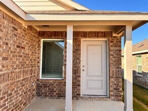 2052 Sulky Ln in Aubrey, TX - Building Photo - Building Photo