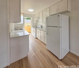 1742 Young St in Honolulu, HI - Building Photo - Building Photo