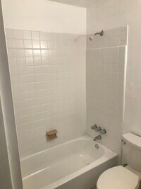 226 Catharine St, Unit 2nd floor photo'