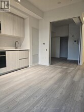 110 Broadway Ave in Toronto, ON - Building Photo - Building Photo