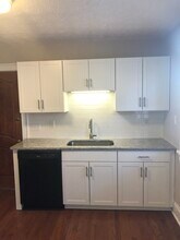 12306 Mount Overlook Ave, Unit Lower in Cleveland, OH - Building Photo - Building Photo