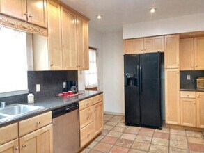 1210 Tijeras Ave NE in Albuquerque, NM - Building Photo - Building Photo